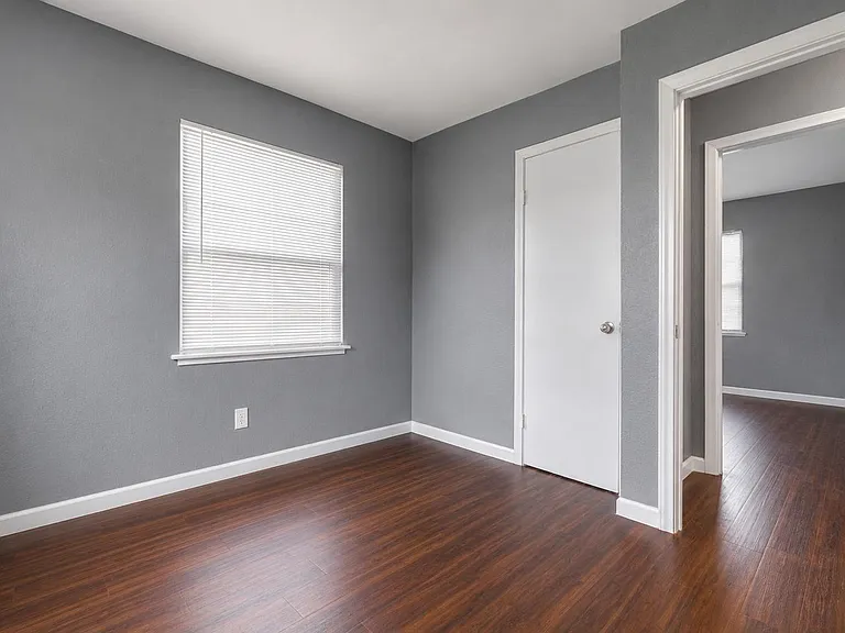 839 S Pine St — Photo 9