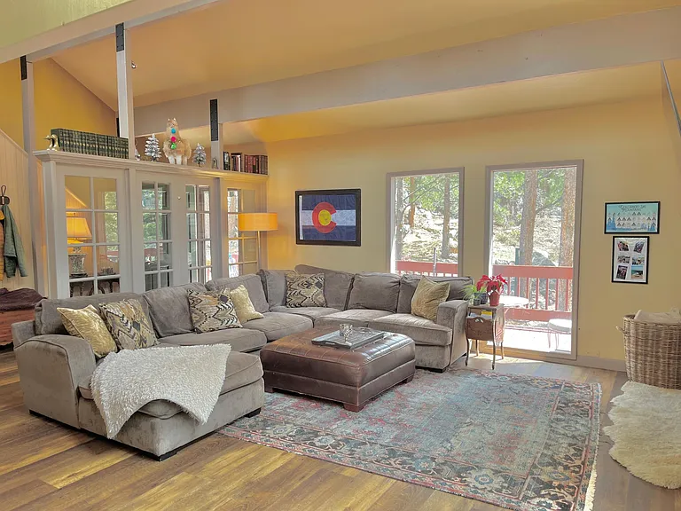1745 Skyline Rd — Photo 20
