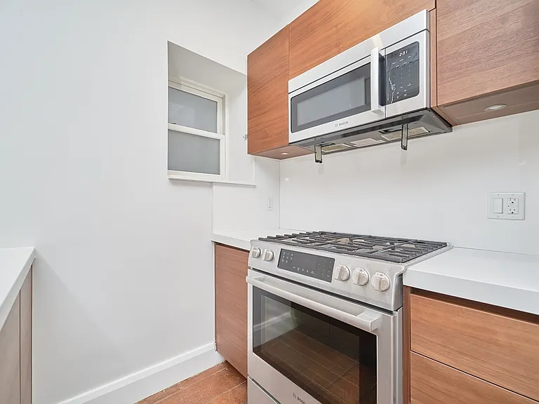 92 Morningside Ave #1C — Photo 5