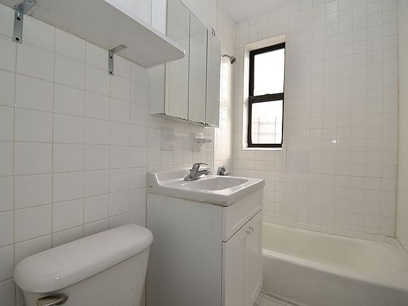 4th image of 1770 E 172nd St APT 1B