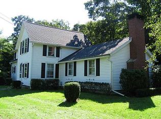 38 Roxbury Rd, Niantic, CT 06357