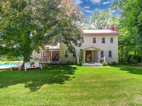 3200 Hankinson Rd NE, Granville, OH 43023