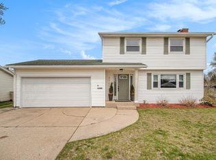 2721 Kettering Dr, South Bend, IN