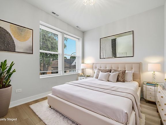 4th image of 2301 S Laramie Ave #2