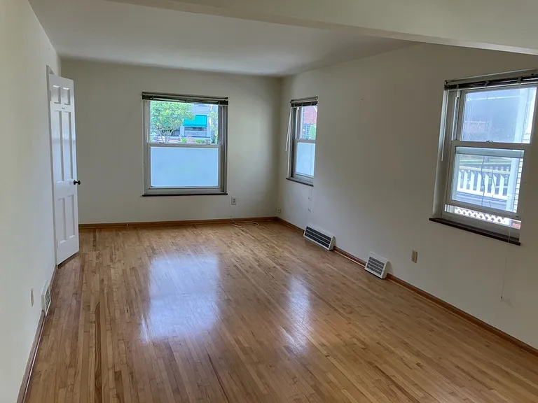 17003 Hilliard Rd #UP — Photo 3