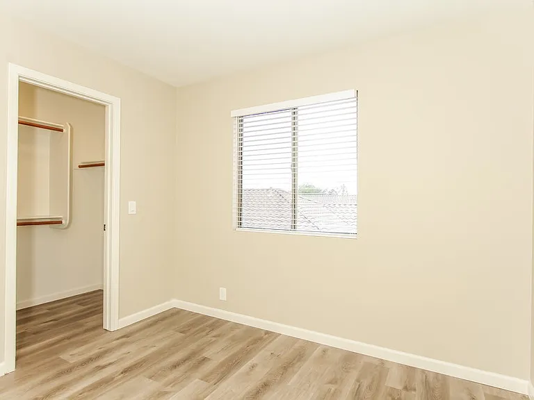 17183 N 53rd Ave — Photo 13