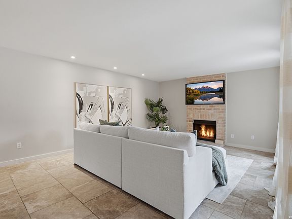 4th image of 7711 CALLAGHAN RD APT 301