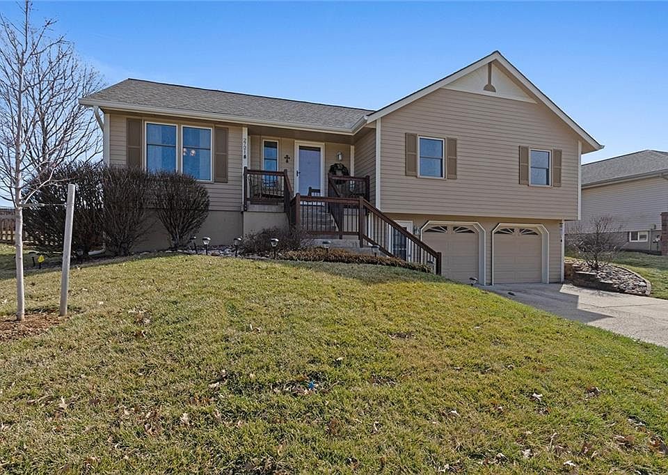 1st image of 2721 S Coachman Dr