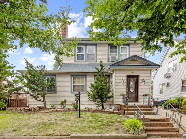 68 Rosedale Ave, Elmwood Park, NJ 07407