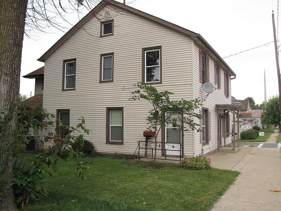 1st image of 236 W Main St