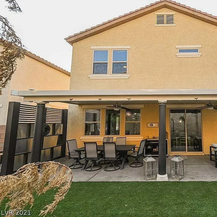 3 bed, 2448 sqft, $900 — Photo 3