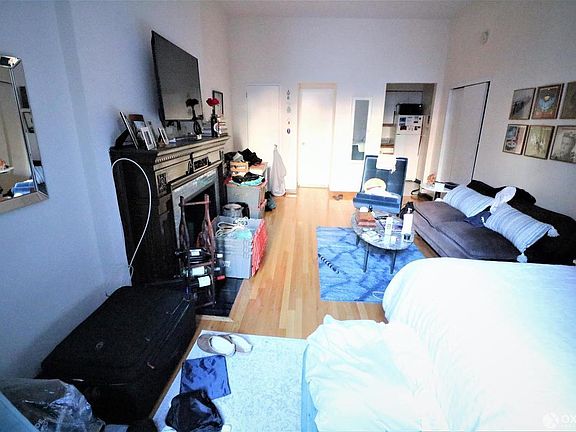 4th image of 43 W 75th St APT 2B