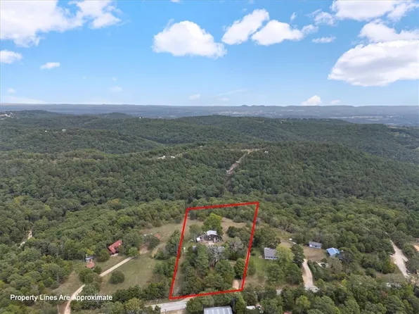 561 County Road 302, Eureka Springs, AR 72632