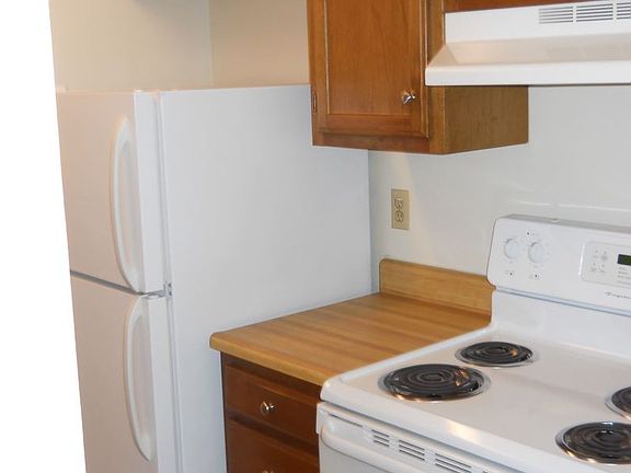 4th image of 1331 Trade Sq W APT 2