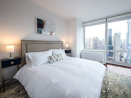 1st image of 610 W 42nd St APT N20c