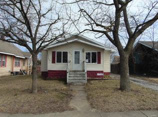 833 Rice St, Wood River, IL 62095