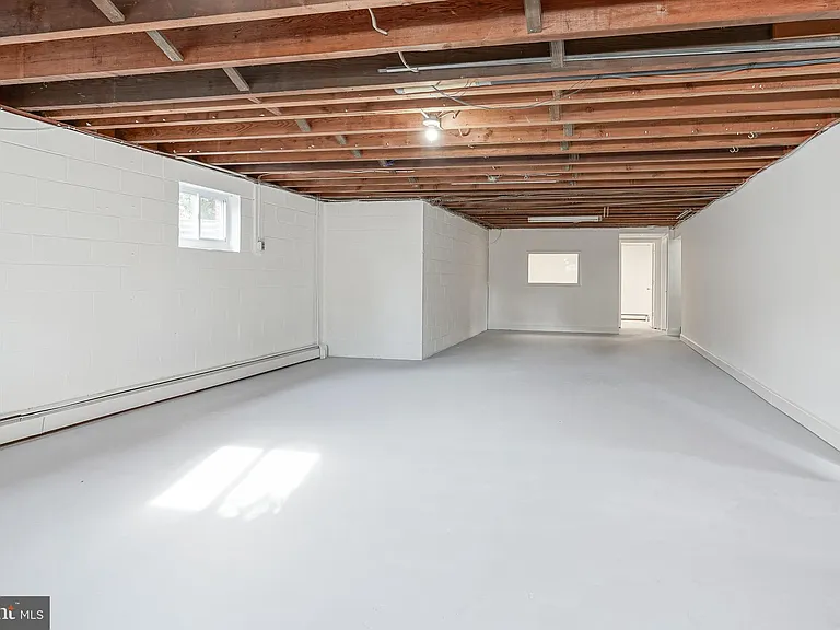 611 Fries Mill Rd #A — Photo 24