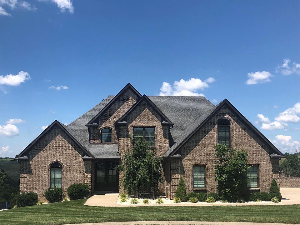 1st image of 728 Sovereign Dr