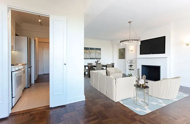 Rented by essential NEW YORK Real Estate | media 14