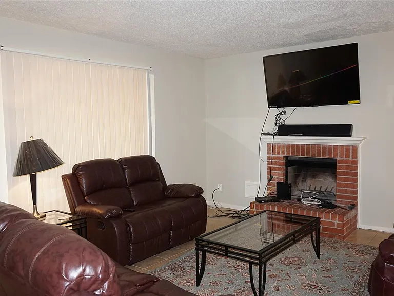 9219 Carousel Ln — Photo 7