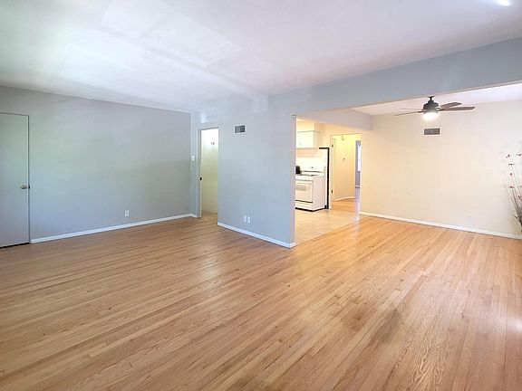 5th image of 5012 Jamieson Ave
