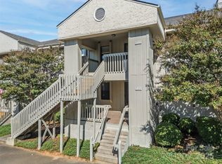 1203 Abbey Cir, Asheville, NC 28805