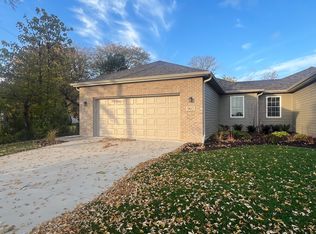 902 Lange Ave, Beecher, IL