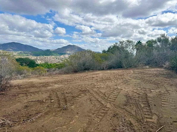 Mission Ridge Ln #21, Fallbrook, CA 92028