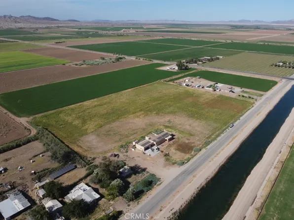 9270 4th Ave, Blythe, CA 92225