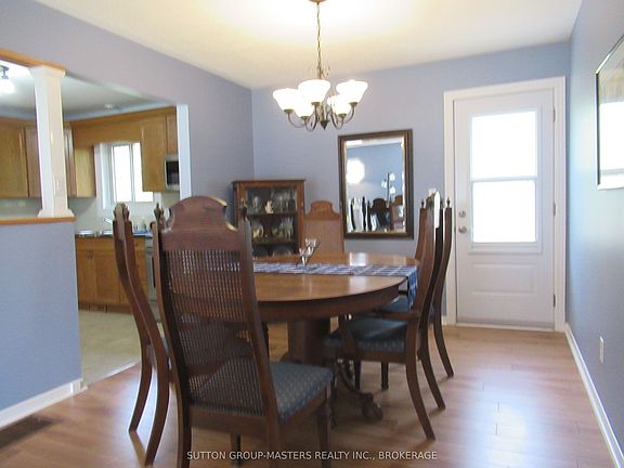 5th image of 4571 Bath Rd