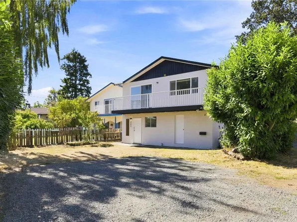 2940 Cedar Hill Rd, Victoria, BC V8T 3H9