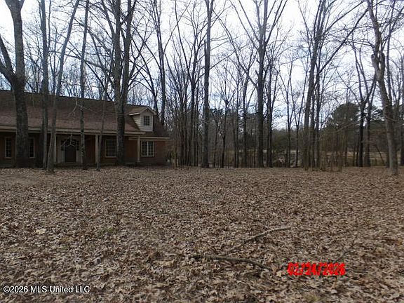 3rd image of 12165 Macon Rd