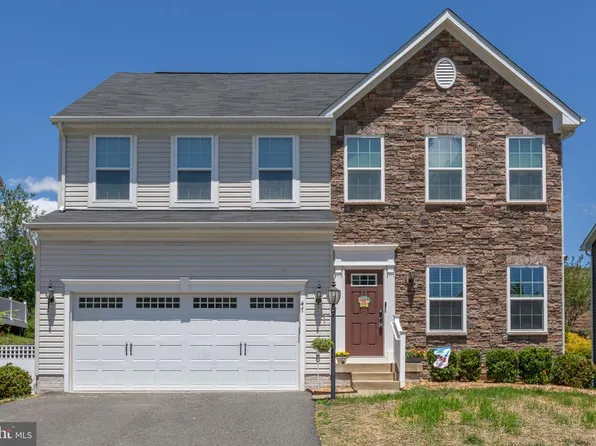 47 Queensland Dr, Fredericksburg, VA 22405