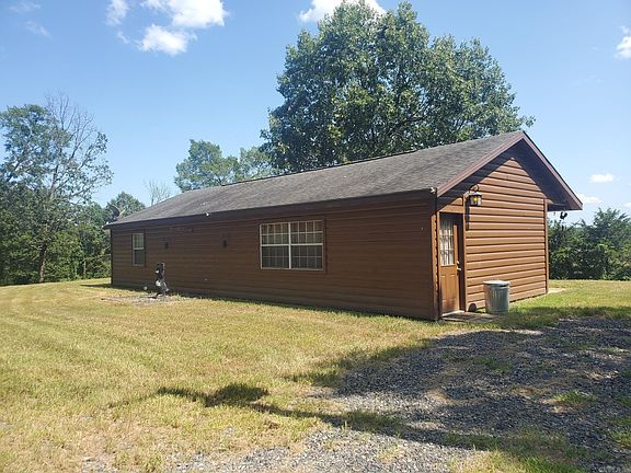 3rd image of 173 & 175 Hendricks Ln