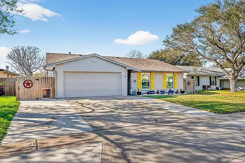 1749 Dawn Breeze Dr Photo 1