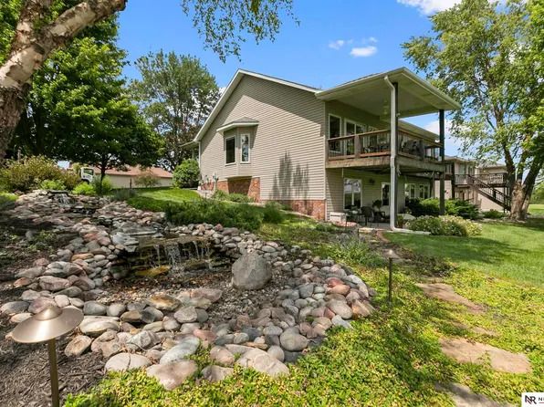 4912 Woodland Hills Dr, Eagle, NE 68347