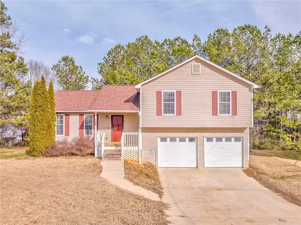 108 Ivy Trace Ln, Dallas, GA 30157