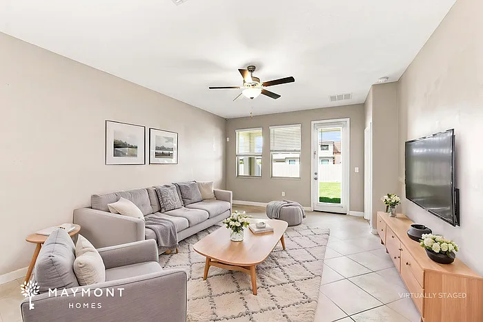 3 bed, 2.0 bath, 1612 sqft, $2,245 — Photo 4