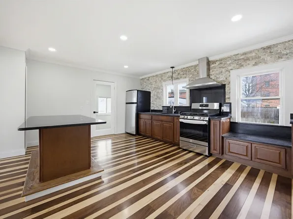 42 Cummings St, Medford, MA 02155