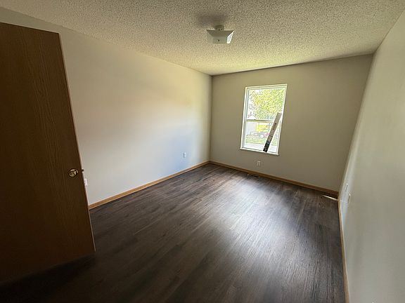 4th image of 611 E McPherson St #611