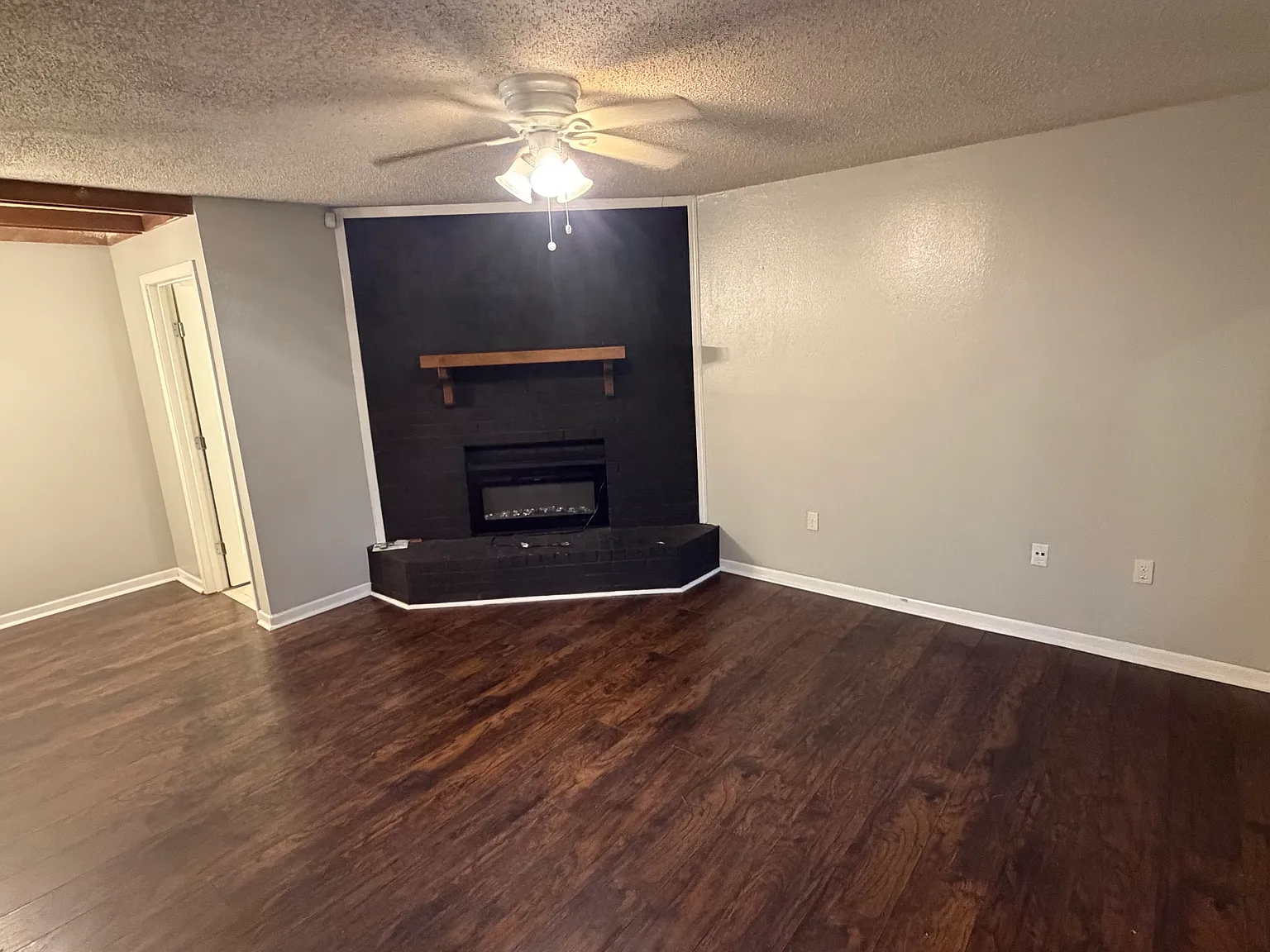 2 bed, 1.5 bath, $1,150 — Photo 3