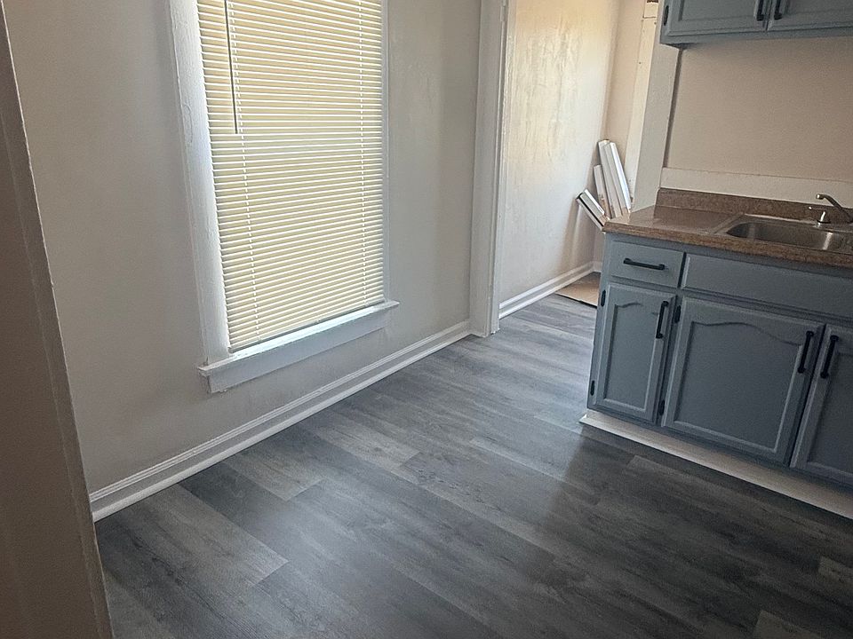 2nd image of 235 W 73rd St #235