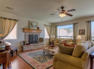 1006 Desert Broom Rd NE, Rio Rancho, NM 87144