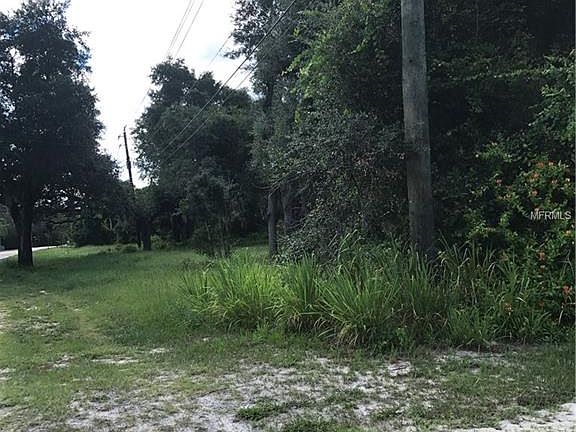 3rd image of 457 1st Ave