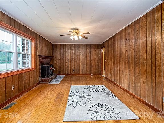 5th image of 3323 Blowing Rock Blvd
