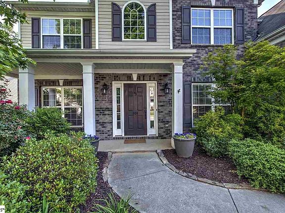 2nd image of 204 Heritage Point Dr