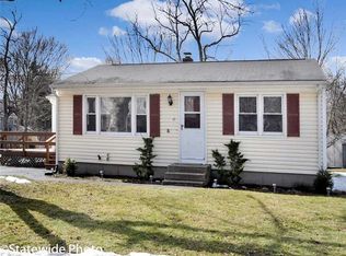 41 Overlook Rd, Narragansett, RI 02882