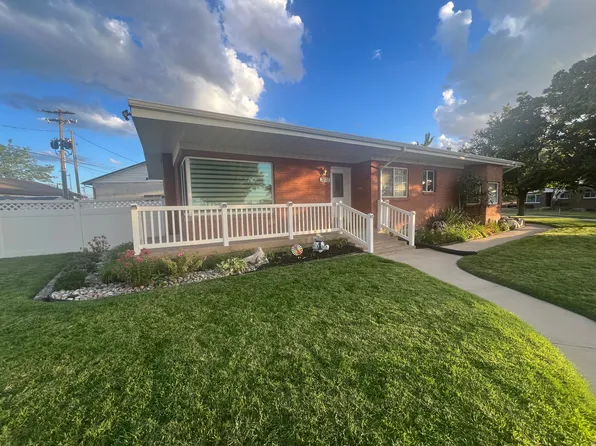 3828 S 2050 W, Roy, UT 84067