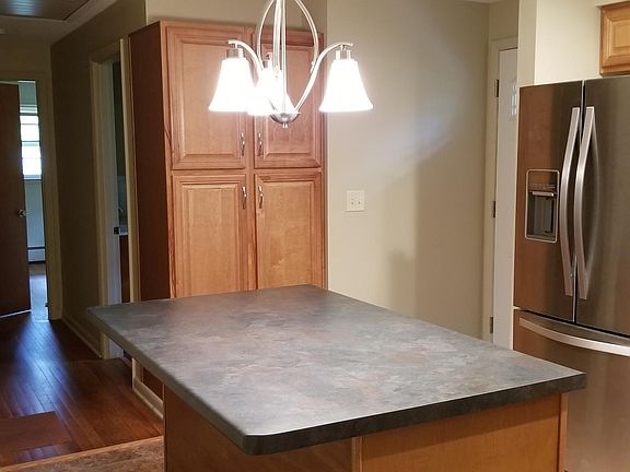 3rd image of 3316 Chancellor Dr