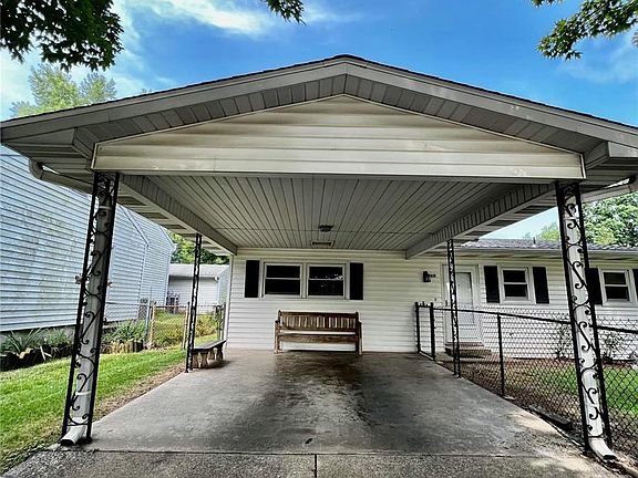 2nd image of 1817 Randol Ave